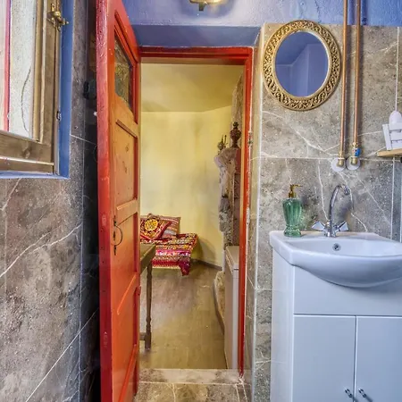 Fatma Hanoum Boutique