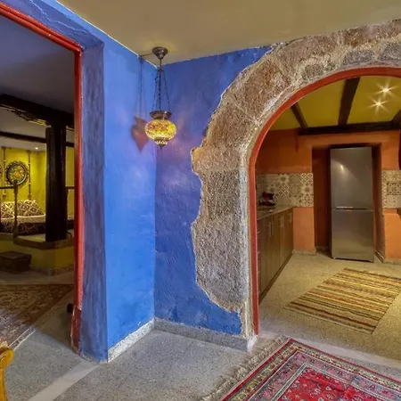 Fatma Hanoum Old Town Apartment